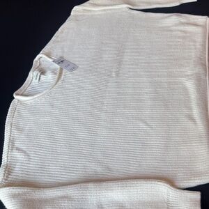 Hollister Cream sweater Large BRAND NEW with tags L